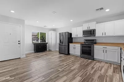11553 W Green Drive, Youngtown, AZ 85363 - Photo 5