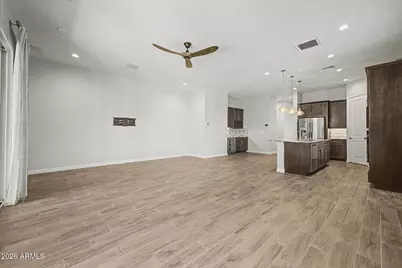 6639 E Michigan Avenue, Phoenix, AZ 85054 - Photo 13