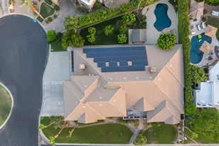 1465 W Caribbean Ln, Phoenix, AZ 85023 - Photo 45