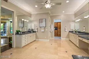 1465 W Caribbean Ln, Phoenix, AZ 85023 - Photo 17