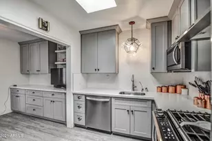 3121 N 26th Pl, Phoenix, AZ 85016 - Photo 11