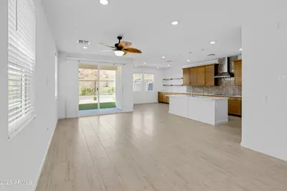 9817 S 12th Street, Phoenix, AZ 85042 - Photo 7