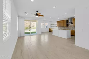 9817 S 12th St, Phoenix, AZ 85042 - Photo 7