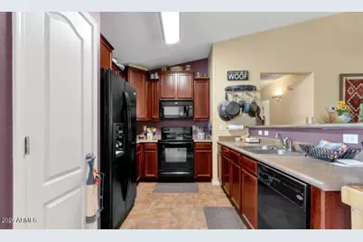 2123 N St Pedro Avenue, Casa Grande, AZ 85122 - Photo 9