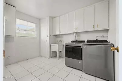 10405 W Saratoga Circle W, Sun City, AZ 85351 - Photo 31