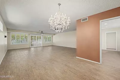 10405 W Saratoga Circle W, Sun City, AZ 85351 - Photo 15