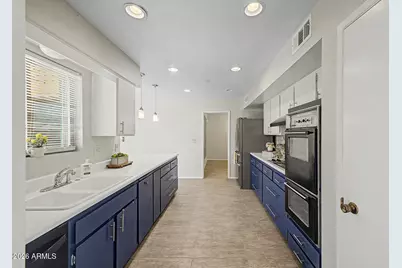 10405 W Saratoga Circle W, Sun City, AZ 85351 - Photo 3