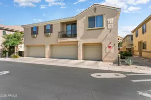 8146 W Groom Creek Rd, Phoenix, AZ 85043 - Photo 1