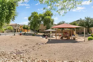 8146 W Groom Creek Rd, Phoenix, AZ 85043 - Photo 29