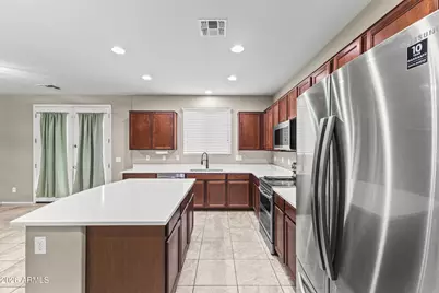 15864 W Laurel Lane, Surprise, AZ 85379 - Photo 17