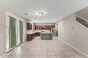 15864 W Laurel Ln, Surprise, AZ 85379 - Photo 11