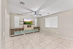 15864 W Laurel Ln, Surprise, AZ 85379 - Photo 7