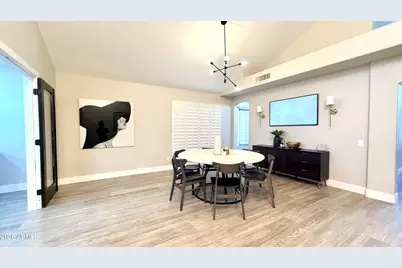 3879 E Amberwood Drive, Phoenix, AZ 85048 - Photo 3