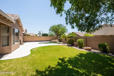 3525 W Quail Track Drive, Phoenix, AZ 85083 - Photo 37