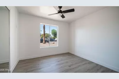 1558 W Crescent Avenue, Mesa, AZ 85202 - Photo 11