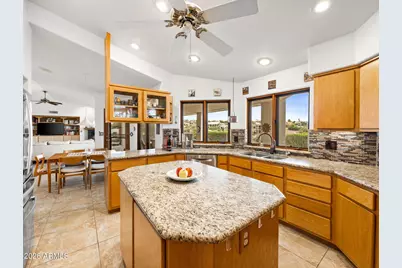 15820 E Sunburst Drive, Fountain Hills, AZ 85268 - Photo 17