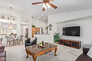7928 W Beaubien Dr, Peoria, AZ 85382 - Photo 9