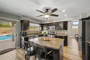 10818 W Sands Dr, Sun City, AZ 85373 - Photo 13