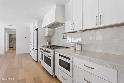 144 E Winter Drive, Phoenix, AZ 85020 - Photo 13