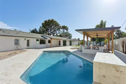 144 E Winter Drive, Phoenix, AZ 85020 - Photo 25