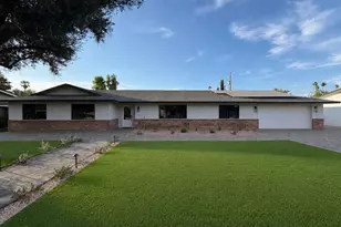 144 E Winter Dr, Phoenix, AZ 85020 - Photo 1