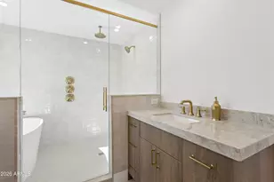144 E Winter Dr, Phoenix, AZ 85020 - Photo 35