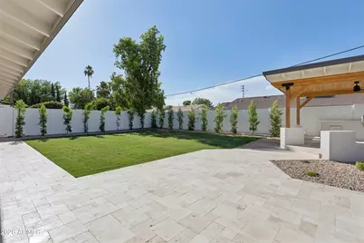 144 E Winter Drive, Phoenix, AZ 85020 - Photo 31