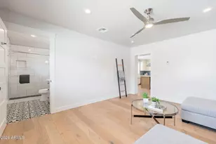 4244 E Patricia Jane Dr, Phoenix, AZ 85018 - Photo 21