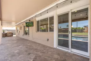 4244 E Patricia Jane Dr, Phoenix, AZ 85018 - Photo 39