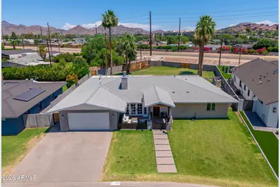 4244 E Patricia Jane Drive, Phoenix, AZ 85018 - Photo 53