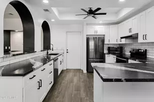 1610 N Stapley Dr, Mesa, AZ 85203 - Photo 9