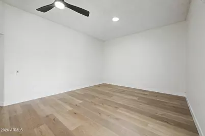 10930 W Topaz Drive, Sun City, AZ 85351 - Photo 9