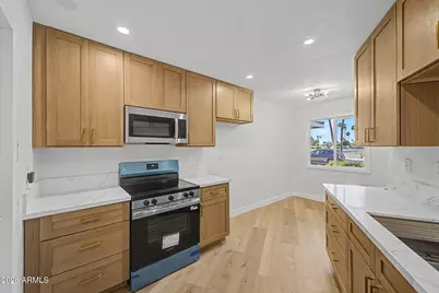 10930 W Topaz Drive, Sun City, AZ 85351 - Photo 1