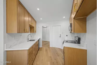 10930 W Topaz Drive, Sun City, AZ 85351 - Photo 5