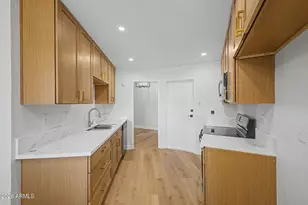 10930 W Topaz Dr, Sun City, AZ 85351 - Photo 5