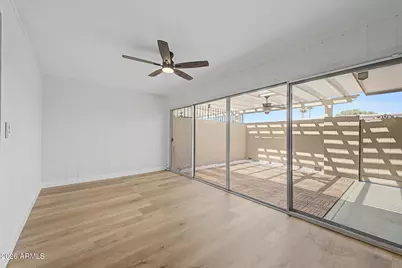 10930 W Topaz Drive, Sun City, AZ 85351 - Photo 15