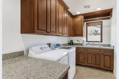4209 E Weldon Avenue, Phoenix, AZ 85018 - Photo 21