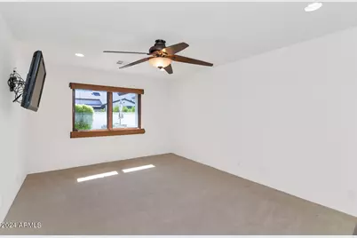 4209 E Weldon Avenue, Phoenix, AZ 85018 - Photo 13
