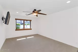 4209 E Weldon Ave, Phoenix, AZ 85018 - Photo 13