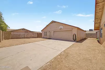 8659 W Earll Drive W, Phoenix, AZ 85037 - Photo 35