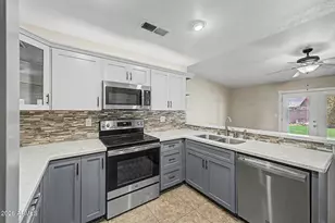 8659 W Earll Dr W, Phoenix, AZ 85037 - Photo 11