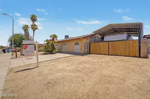 8659 W Earll Dr W, Phoenix, AZ 85037 - Photo 3