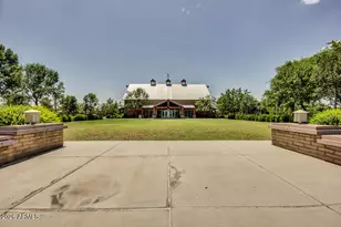 4674 E Maplewood St, Gilbert, AZ 85297 - Photo 63