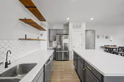 12659 W Blackstone Lane, Peoria, AZ 85383 - Photo 11