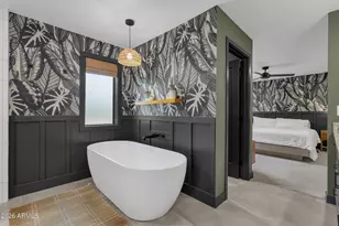 3041 N 49th Ct, Phoenix, AZ 85018 - Photo 23