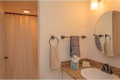 5225 N 24th Street #Apt 105, Phoenix, AZ 85016 - Photo 11
