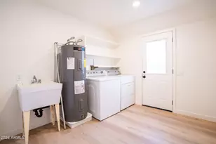 10610 W Garnette Dr, Sun City, AZ 85373 - Photo 35