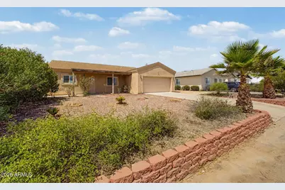 445 W Reizen Drive, Morristown, AZ 85342 - Photo 1