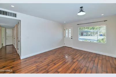 2501 E Highland Avenue, Phoenix, AZ 85016 - Photo 3