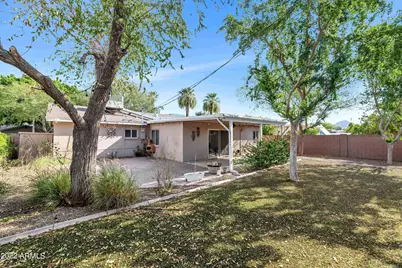 2501 E Highland Avenue, Phoenix, AZ 85016 - Photo 17